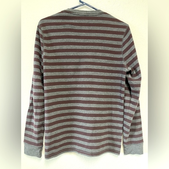 Red and Grey Light Sweater (Express) Size M - Picture 2 of 3